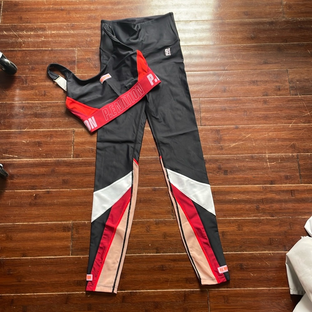 P.E. Nation yoga set… EXCELLENT CONDITION!! Size XS